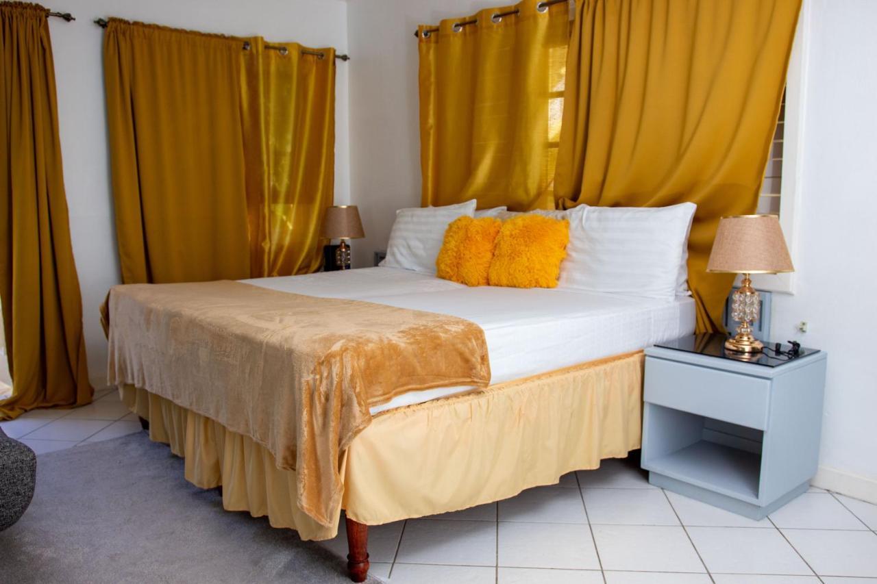 E 20 Mystic Ridge Ocho Rios Apartment Exterior photo