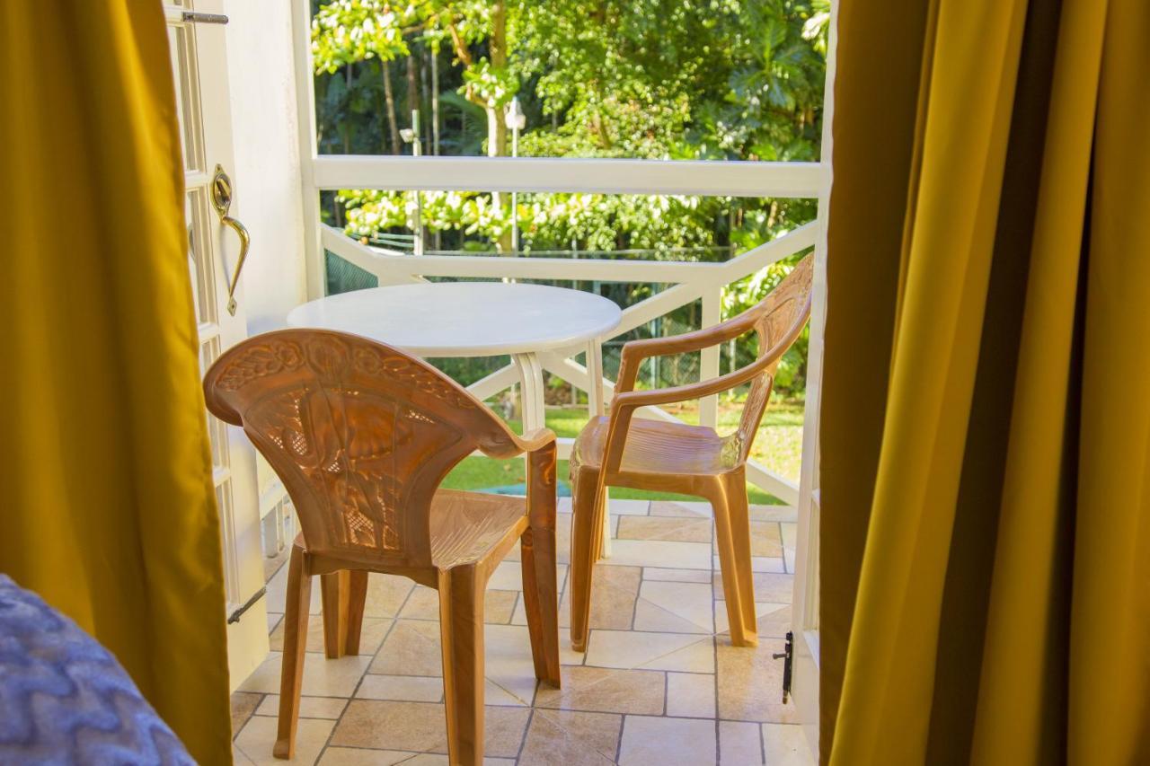 E 20 Mystic Ridge Ocho Rios Apartment Exterior photo