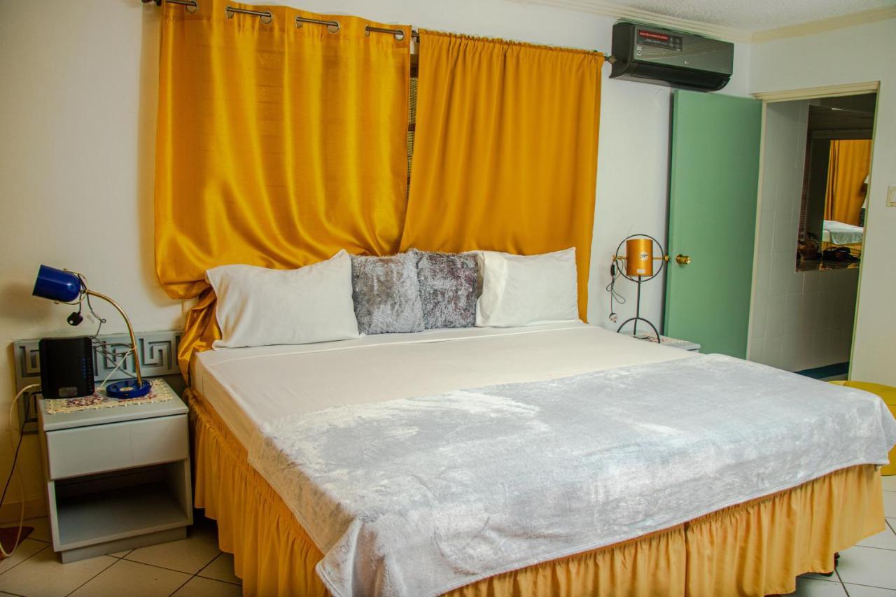 E 20 Mystic Ridge Ocho Rios Apartment Exterior photo