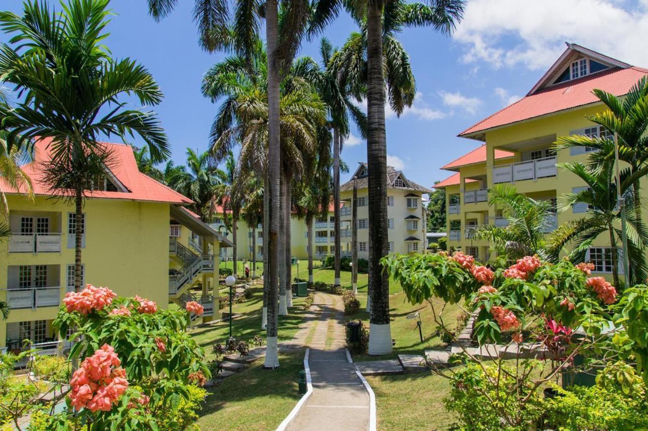E 20 Mystic Ridge Ocho Rios Apartment Exterior photo