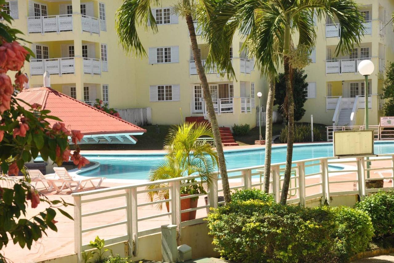 E 20 Mystic Ridge Ocho Rios Apartment Exterior photo